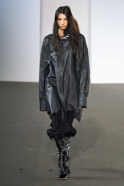 Look 35